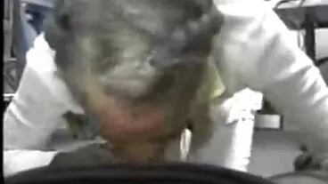 پتلی دھماکے کی آواز کے ساتھ شاندار smut کٹھ پتلی Ro ہونٹ