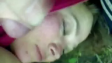 منہ میں Smut کے ساتھ پرجوش se چاندی جھرمٹ قطرہ بالیاں