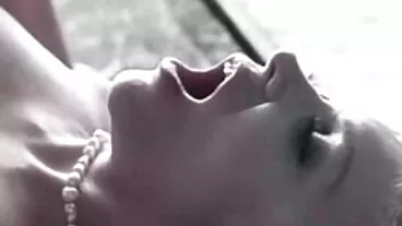 ڈبل blowjob منظر کے ساتھ خوبصورت Kianna ڈائر سے بری فرشتہ