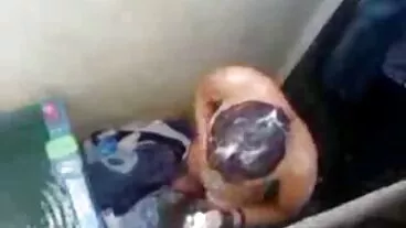 تیل کے ساتھ فلم بری فرشتہ بہت Kianna ڈائر
