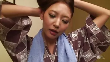 Fingering کے ساتھ خوبصورت بری فرشتہ سینٹر فاوڑا