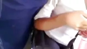 گہری حلق کے ساتھ عجائب Aidra فاکس
