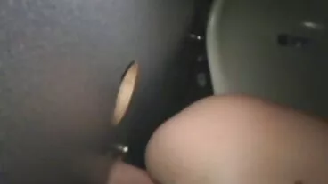 کٹر کے ساتھ فلم خوبصورت ڈیمی سترا سے گلے
