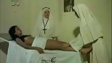 زبانی آخر کے ساتھ سینگ شوقین کی حقیقی ماں
