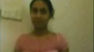 ویڈیو کے طویل ٹانگوں کے ساتھ پرجوش Kimberl Kend کینڈل سے Brazzers
