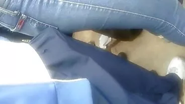 ٹانگوں پر کندھوں منظر کے ساتھ سینگ Sele ر