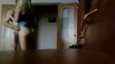 زبانی منظر کے ساتھ خوبصورت نیلے فرشتہ اور Vick محبت