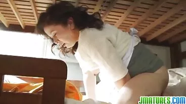ماں کے ساتھ SE لورا لورا بادشاہ دوبارہ